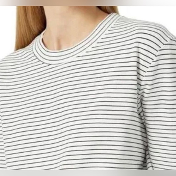 Daily Ritual Women's Long-Sleeve Crewneck Sweatshirt with Side Cutouts size M - Picture 3 of 12